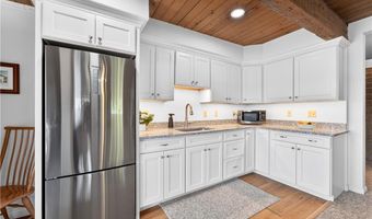 63 Teed Ave, Barrington, RI 02806
