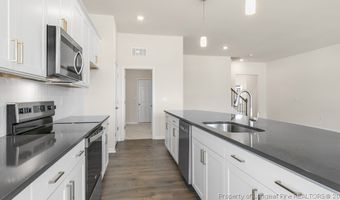 349 Maddox Dr, Aberdeen, NC 28315