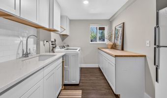 63928 Sunset Dr, Bend, OR 97703