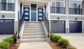 2741 Bristol Ridge Dr, Ann Arbor, MI 48105