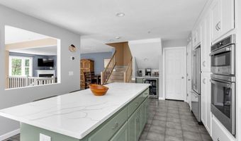 1203 Old Bridge Ln 1203, Bellingham, MA 02019