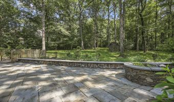 76 Culberson Rd, Basking Ridge, NJ 07920