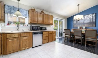 10 Hoinski Way, Ansonia, CT 06401