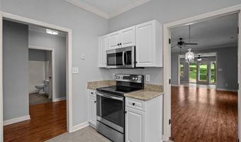 293 Hollybrook Dr, Advance, NC 27006