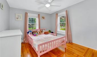 38 Anthony Dr, Cumberland, RI 02864