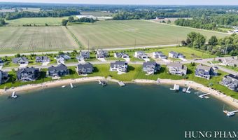 8213 Placid Waters Dr, Allendale, MI 49401