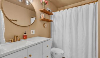 385 Essex St, Bangor, ME 04401