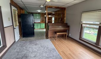 9 Village Dr, Brattleboro, VT 05301