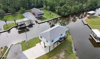 4039 Bonita St, Bay St. Louis, MS 39520