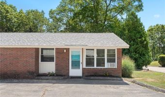 47 Kingsland Ct 6A, Charlestown, RI 02813