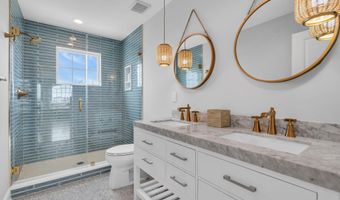 33 Amherst Dr, Bayville, NJ 08721