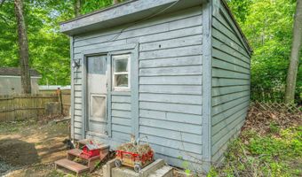 8 Bush Ave, Allenstown, NH 03275