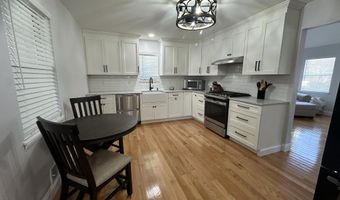 1008 Anchor Ave, Beachwood, NJ 08722