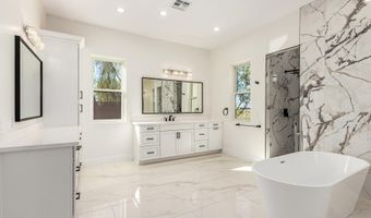 9357 W CANYON VERDE Dr, Casa Grande, AZ 85194