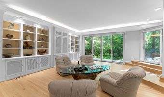 6829 LITTLE RIVER Tpke, Annandale, VA 22003