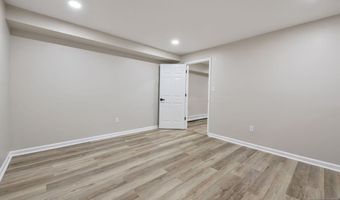 31 Gloria Dr, Allendale, NJ 07401