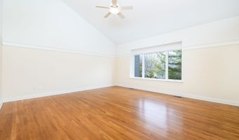 16 Thistle Holw 16, Avon, CT 06001