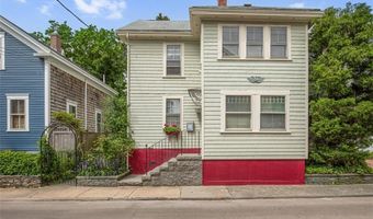 74 Third St, Newport, RI 02840