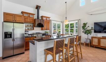 44 Kaupakalua Rd, Haiku, HI 96708