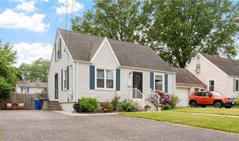 162 Thatcher St, East Providence, RI 02916