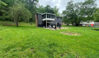 4442 Coal River Rd, Alum Creek, WV 25003