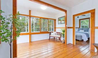 2048 KALANIANAOLE St, Hilo, HI 96720