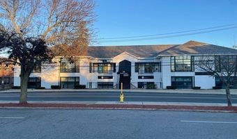 28 Chestnut St, Andover, MA 01810