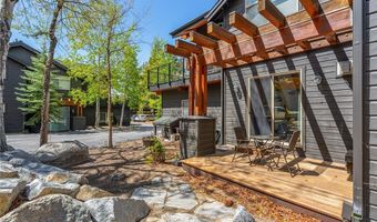 4 CalNeva Dr 11, Crystal Bay, NV 89402
