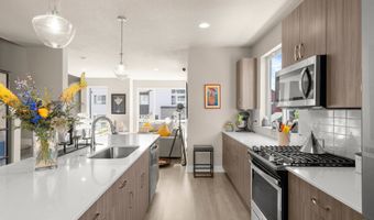 17163 SW WOODPECKER Ln, Beaverton, OR 97007