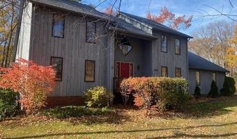 200 GREENTREE Cir, Aurora, OH 44202