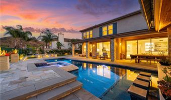 1040 S Summer Breeze Ln, Anaheim, CA 92808