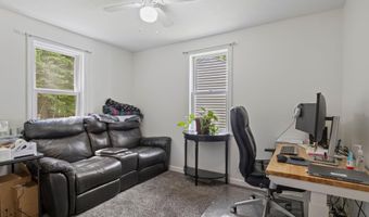 15 Hamden Place Rd, Arundel, ME 04046