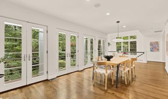 4320 LORCOM Ln, Arlington, VA 22207