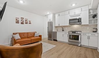 256 15TH St SE 1, Washington, DC 20003