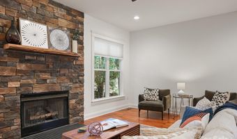 1343 Heathbrook Cir, Asheville, NC 28803