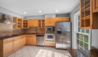 10276 ARIZONA Cir 61, Bethesda, MD 20817