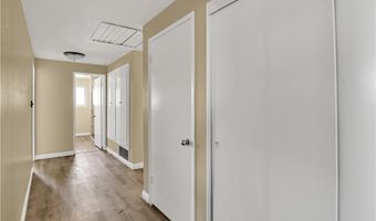2550 W Rowland Ave, Anaheim, CA 92804