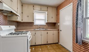 6823 N NW 50th St, Bethany, OK 73008