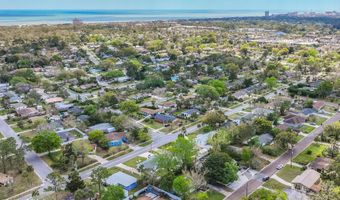 451 SARGO Rd, Atlantic Beach, FL 32233