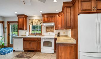 74 N Ridge Rd, Bradford, NH 03221