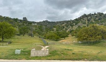 21276 White Pine Dr, Tehachapi, CA 93561