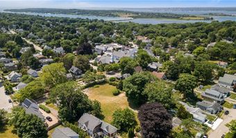 78 Narragansett Ave, Jamestown, RI 02835