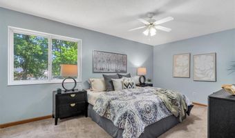 363 Windyoak Dr, Ballwin, MO 63021