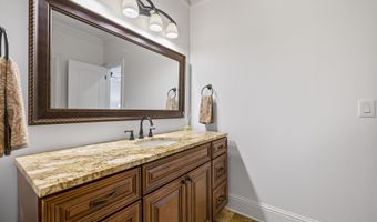 1005 Renfroe Lk, Auburn, GA 30011