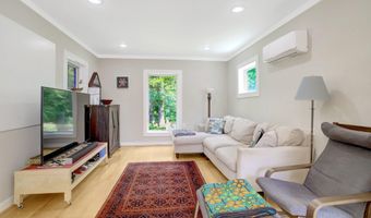 6616 BRADDOCK, Annandale, VA 22003