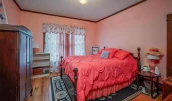 1749 Saint Clair River Dr, Algonac, MI 48001