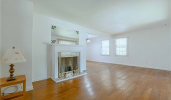 868 Davies Ave, Akron, OH 44306