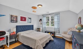 6 Hawthorne Cir, Andover, MA 01810