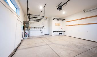 62667 NW McClain Dr, Bend, OR 97703