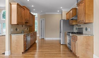 9056 Crystal Brook Dr, Apison, TN 37302
